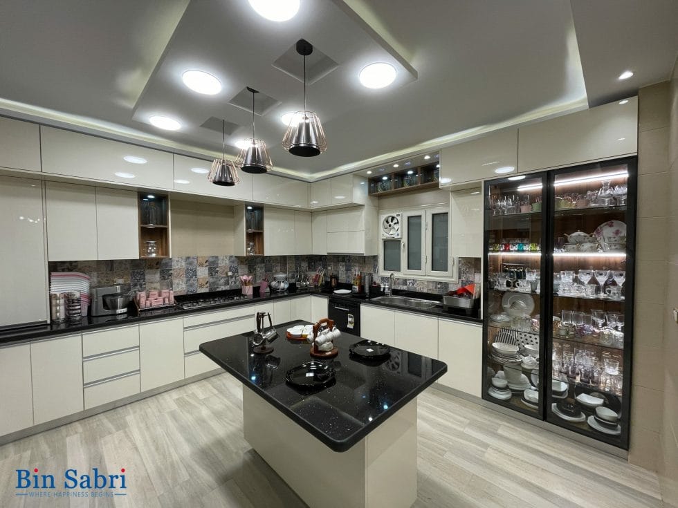 اجمل المطابخ بالصور 2025 | binsabri مطبخ مودرن اسود و اوف وايت 2025