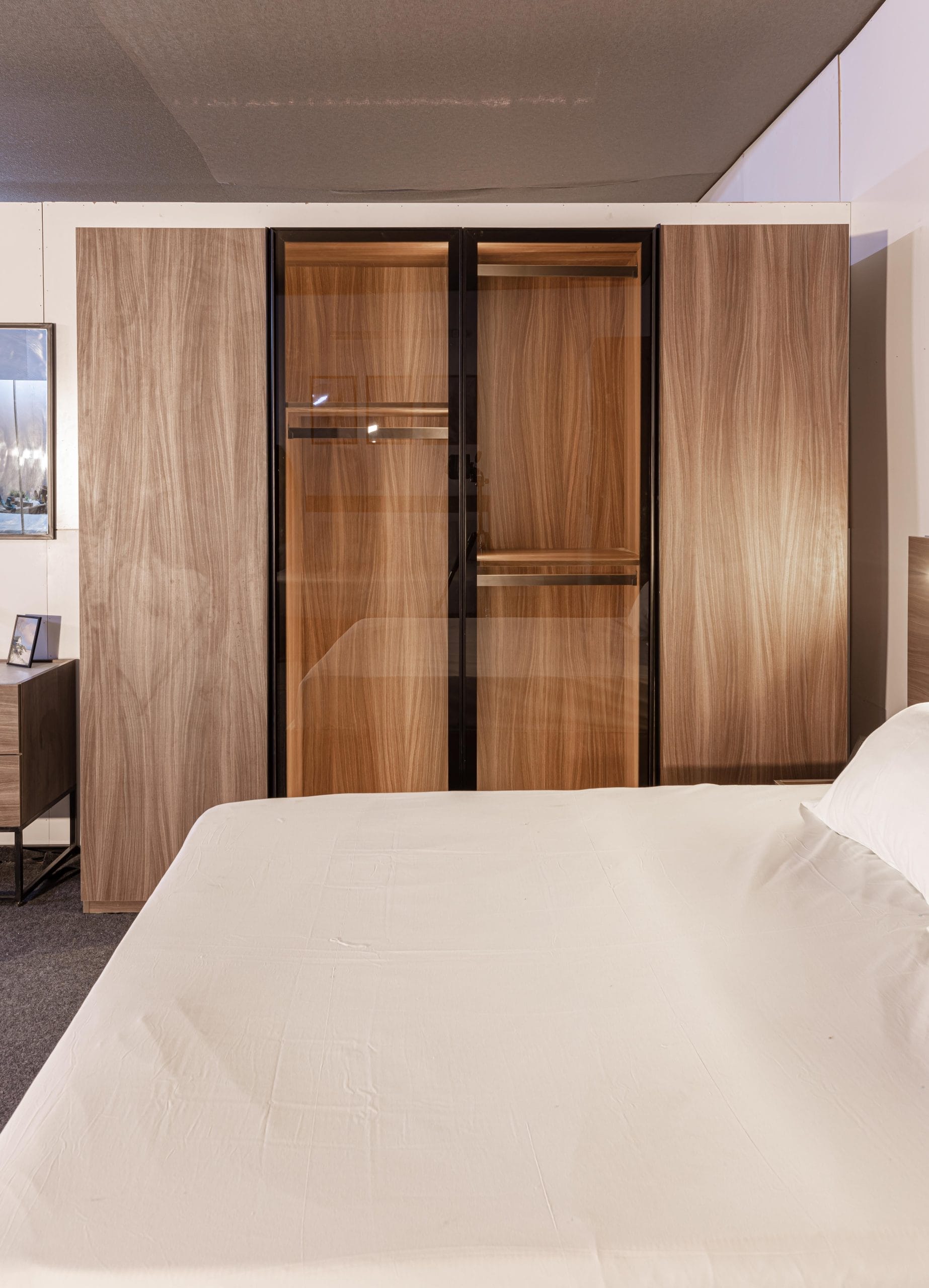 دريسنج روم داخل غرفة النوم